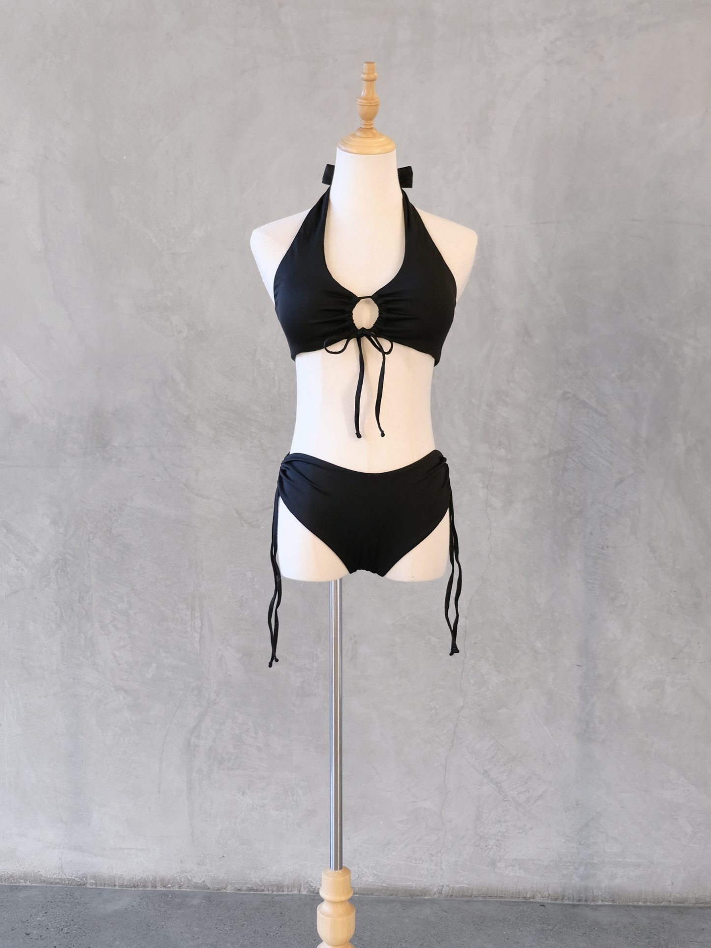 Yogini Bow-Tie Top Noir