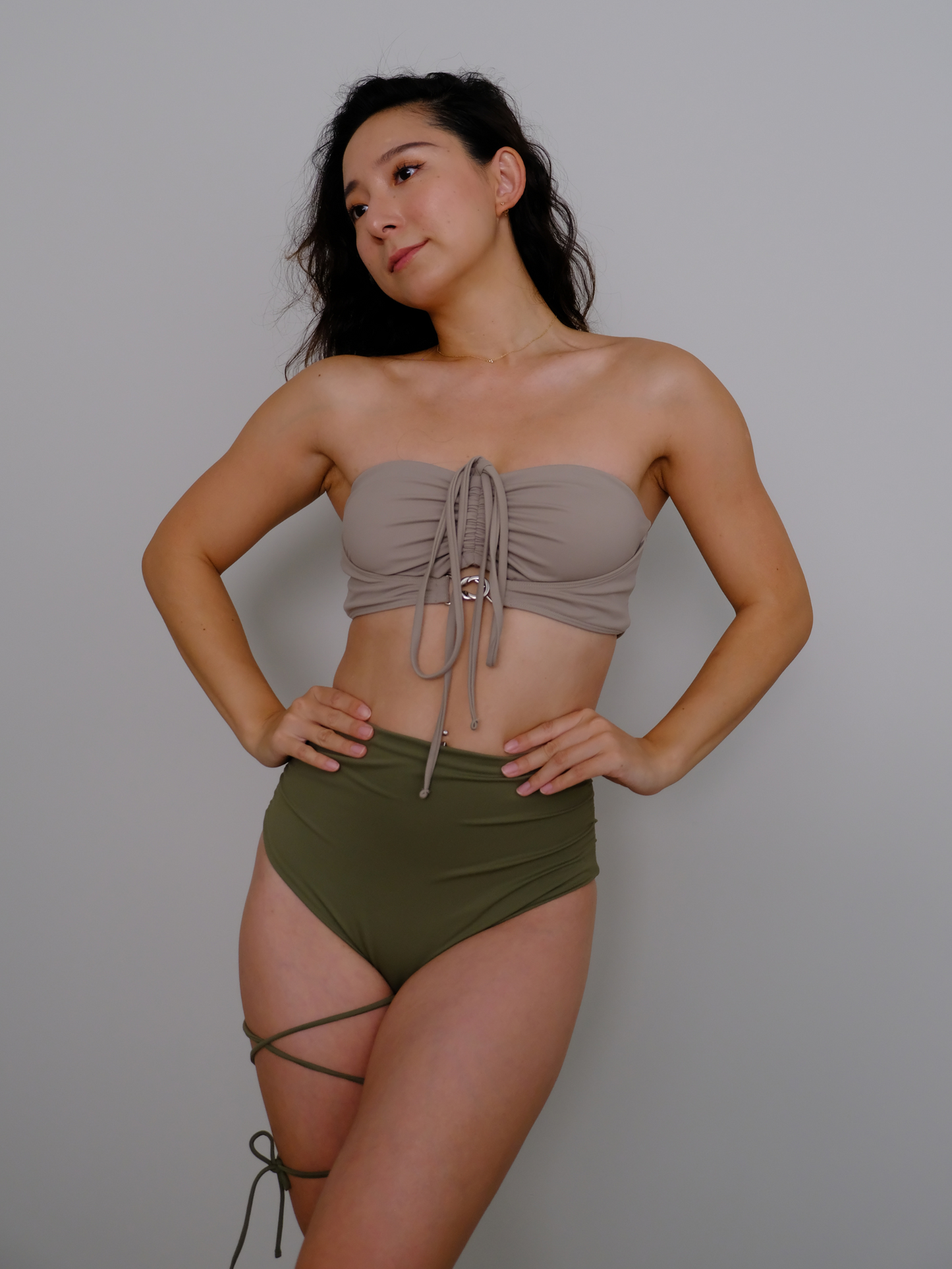 Unlimited Multiwear Crop Top Smoky Beige