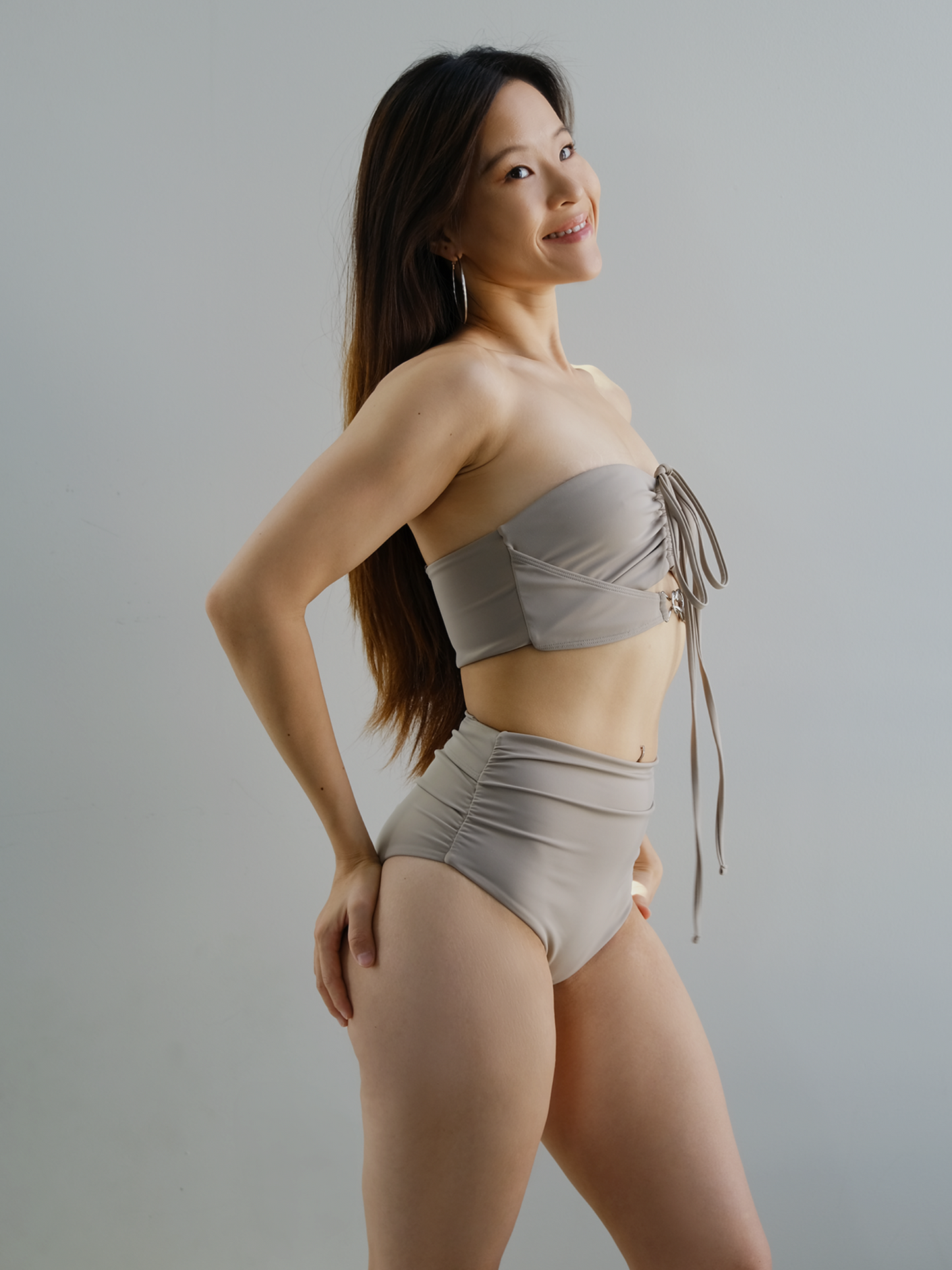 Unlimited Multiwear Crop Top Smoky Beige
