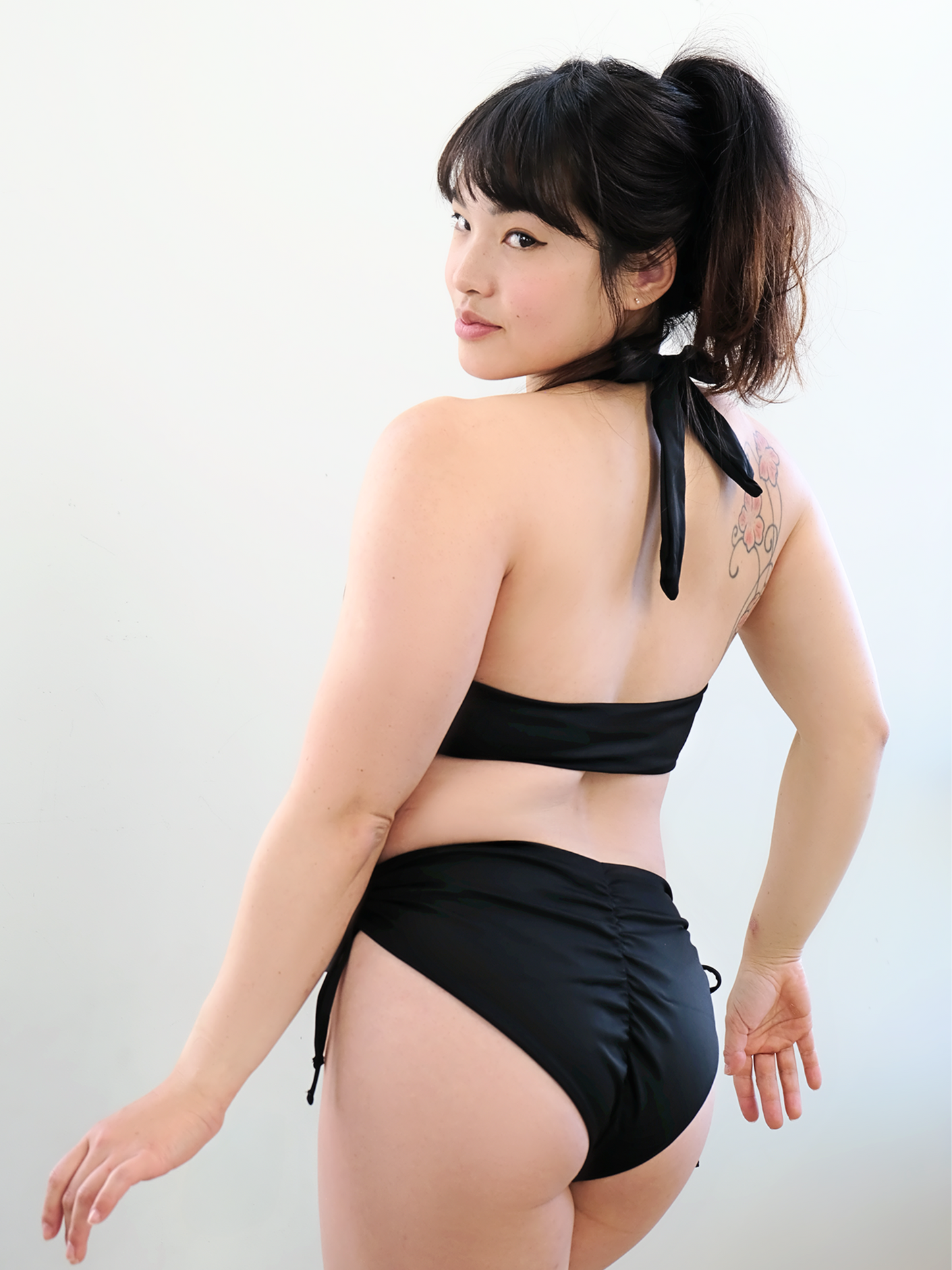 Yogini Bow-Tie Top Noir